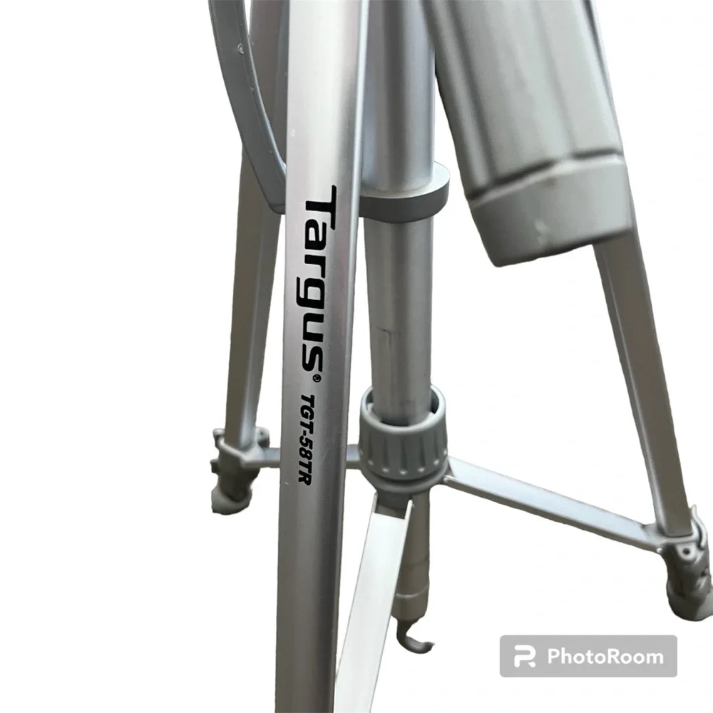 TARGUS TGT-58TR Extendable and Foldable Camera Tripod